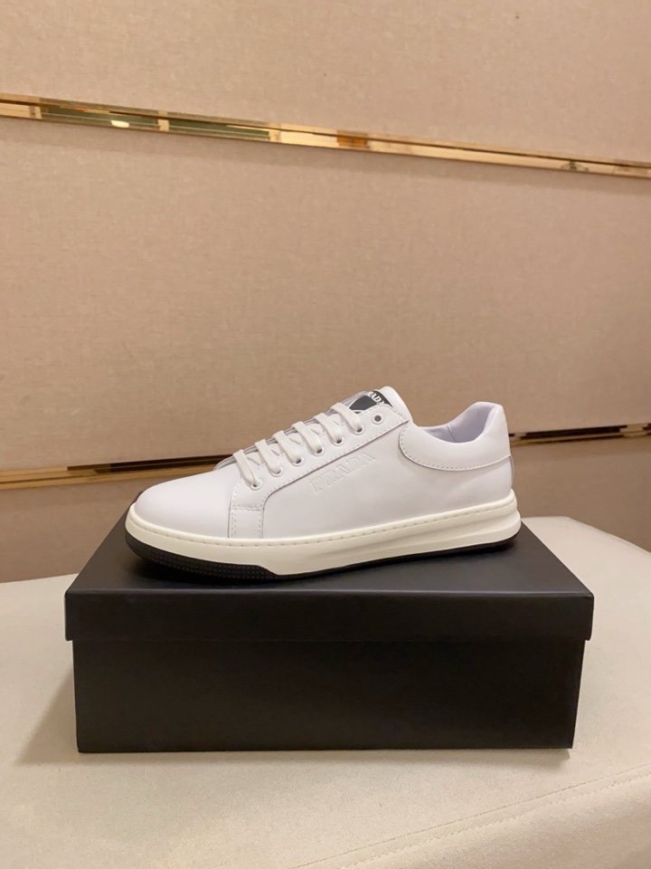 Prada Men's Low-Top Lace-Up Sneakers